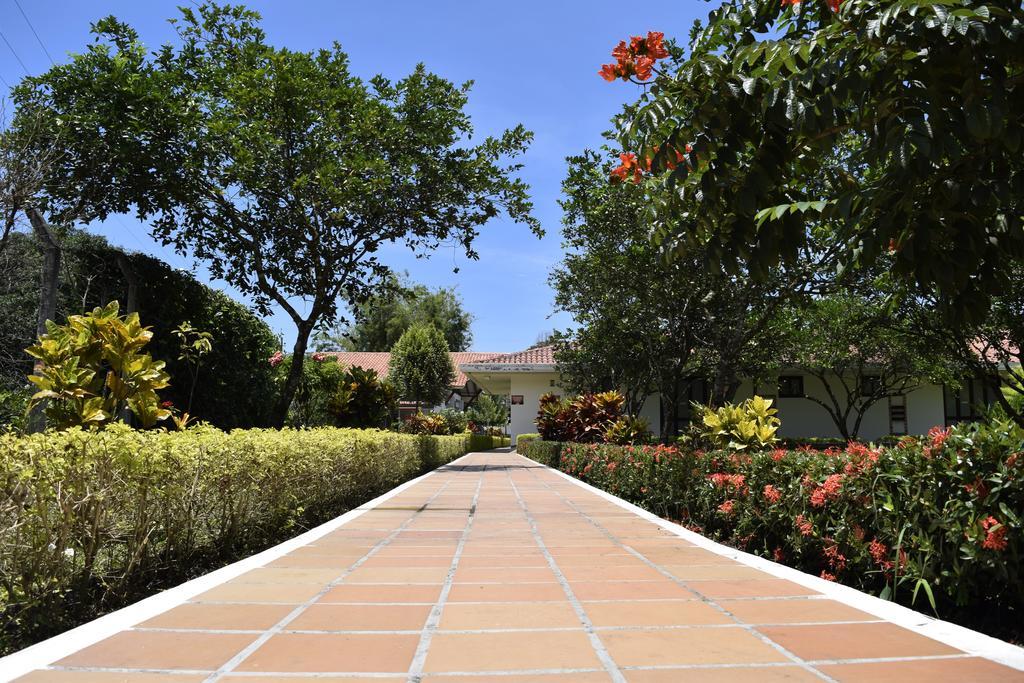 Hotel Boutique Duranta Apiay Bagian luar foto